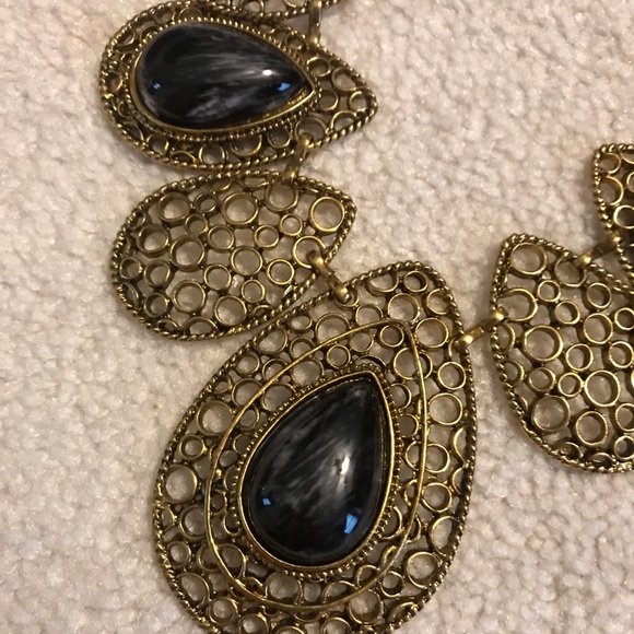 Gold with Gems Statement Necklace NEVER USED - Picture 2 of 2